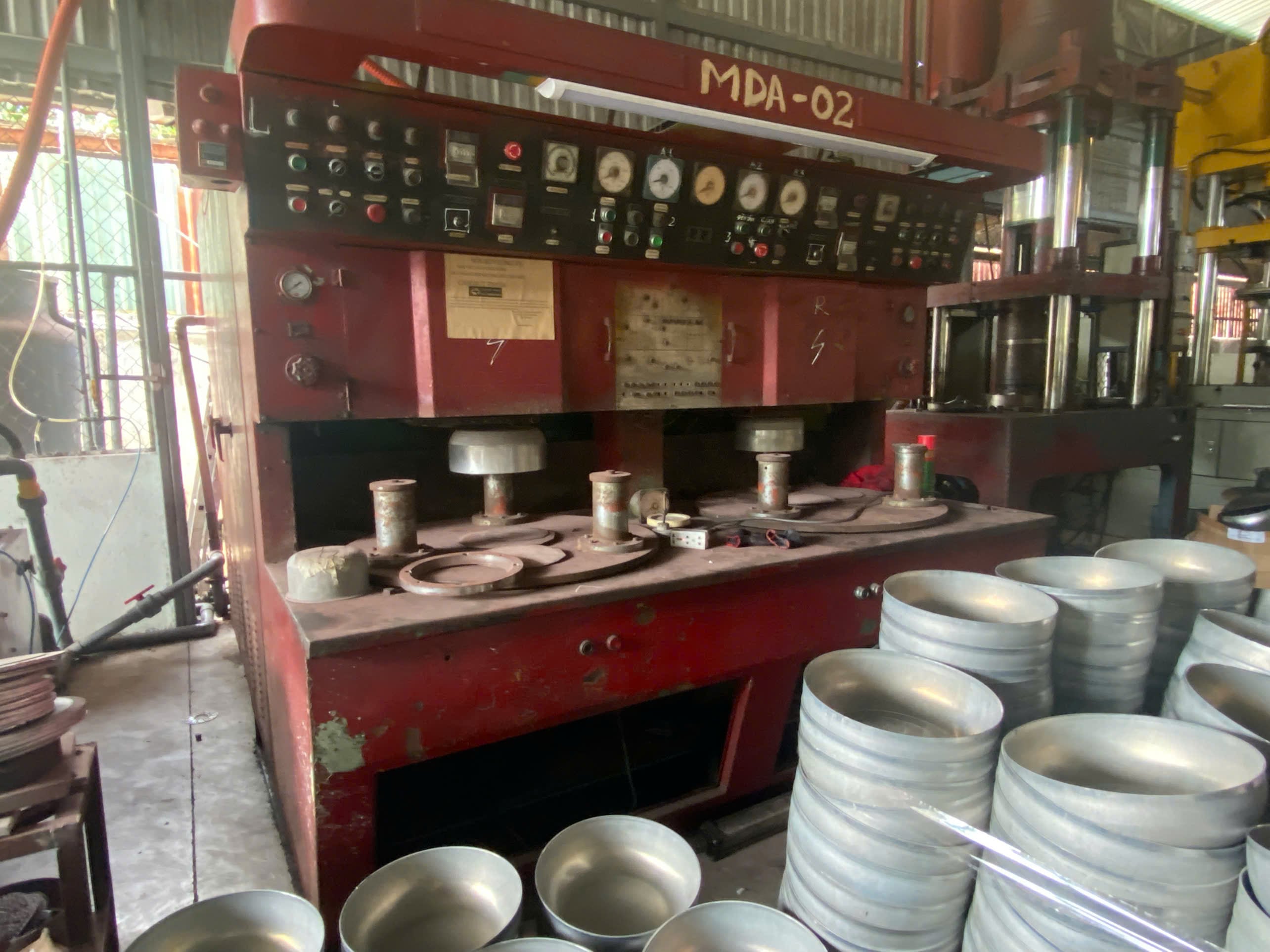Hydraulic press 6.jpg